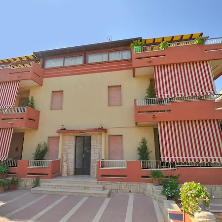 Caci Andromeda Apartman Gela